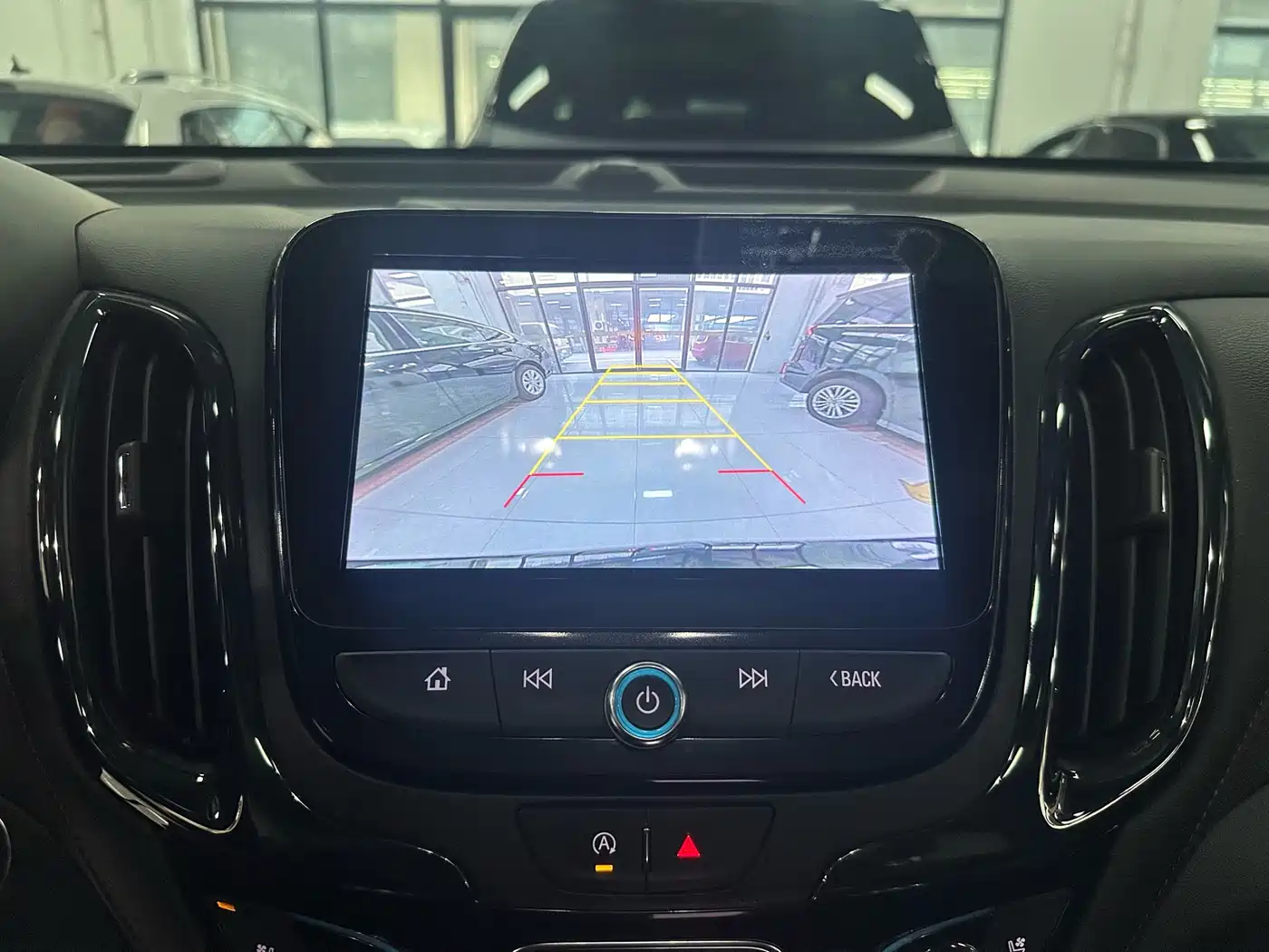 Chevrolet Equinox 2021 550T RS 4WD Intelligent Defender Edition фото 20