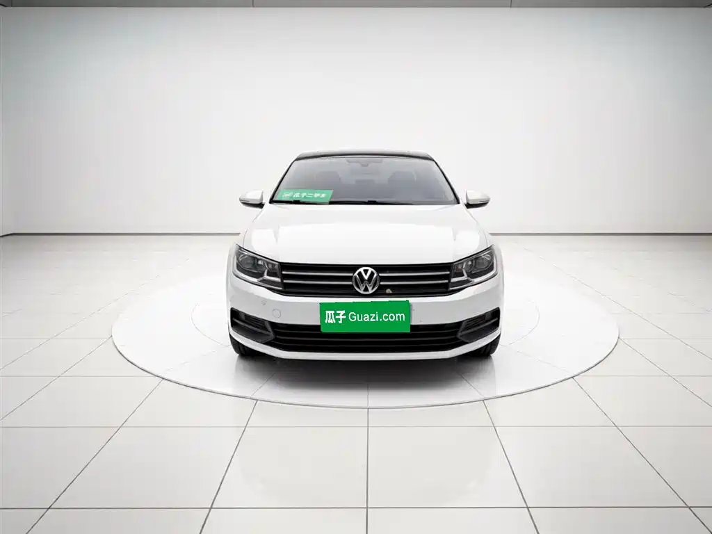Volkswagen Santana 2015 Gran Santana 1.6L Manual Trend фото 2