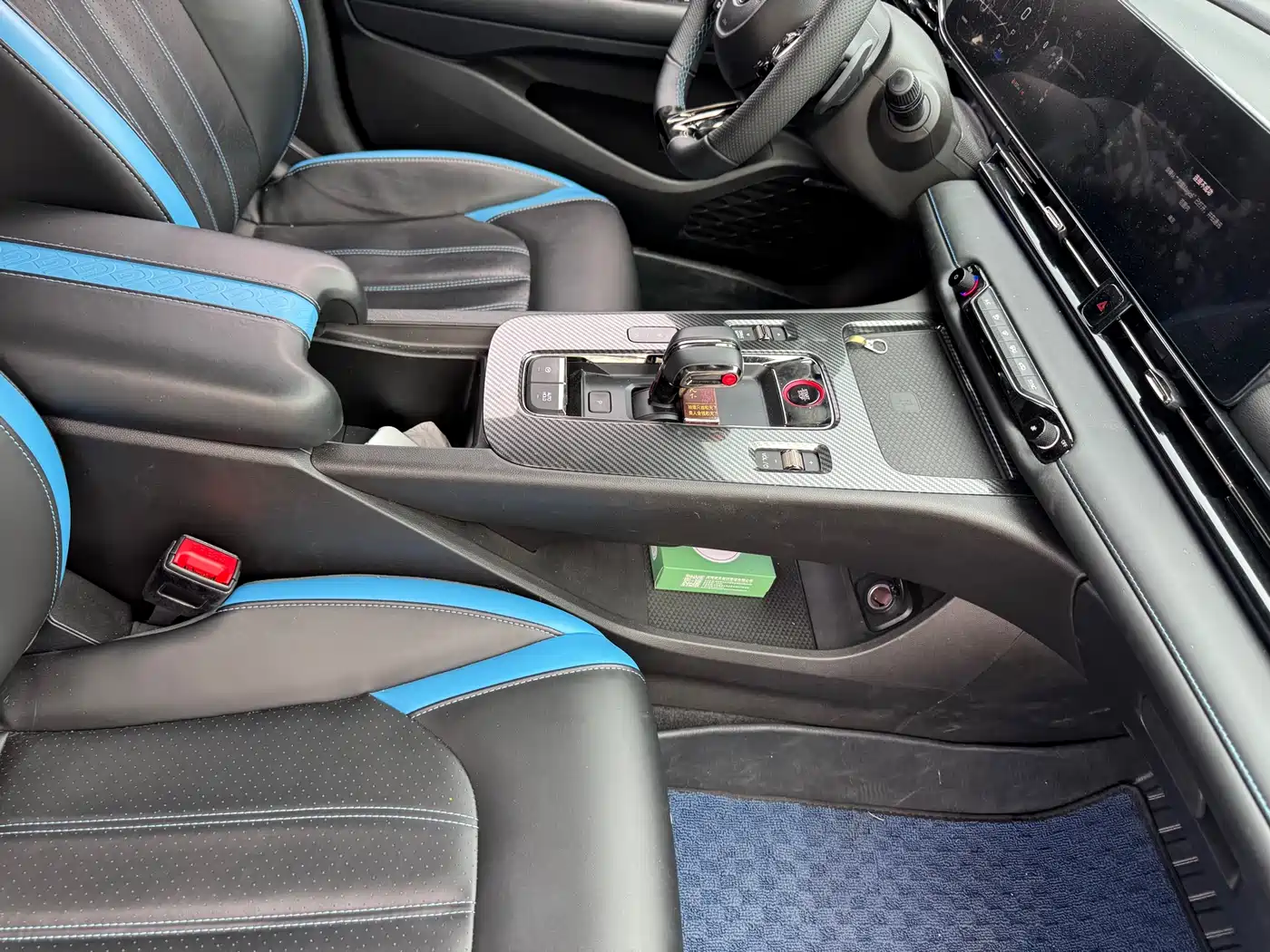 GAC Trumpchi Trumpchi Emkoo 2022 270T DCT J16 Galaxy Fighter Edition фото 11