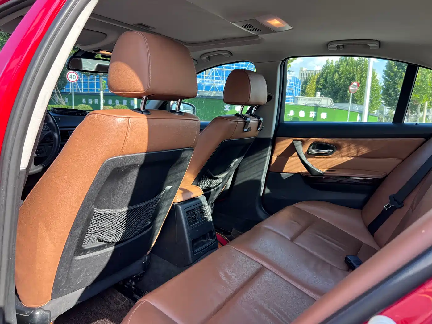 BMW 3 Series 2011 320i Luxury фото 7