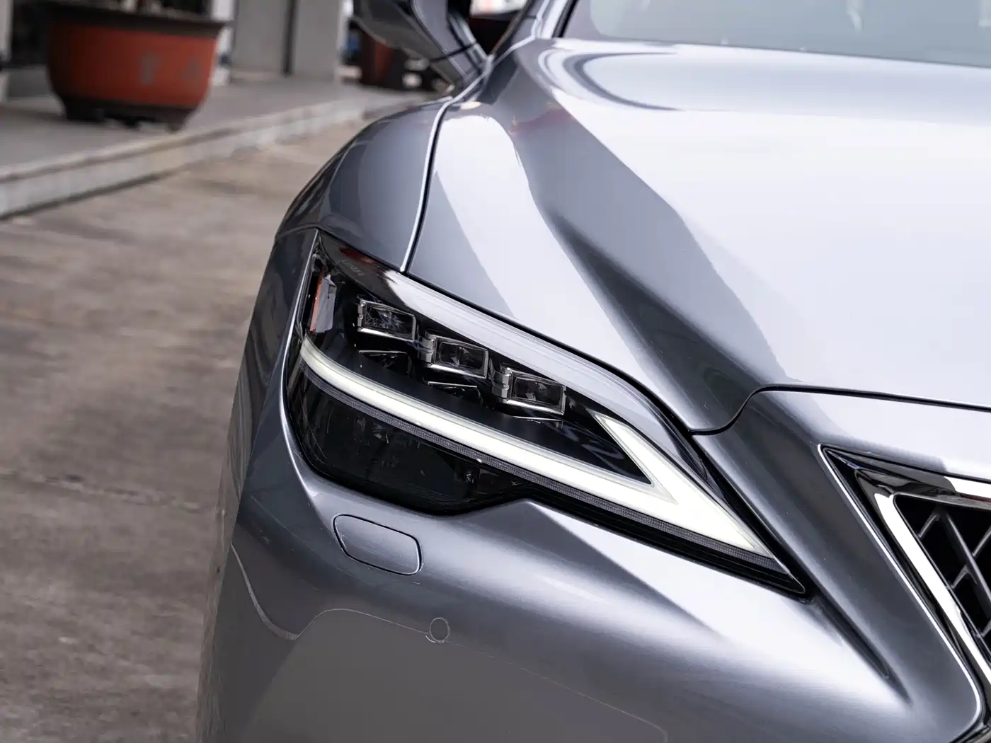 Lexus LS 2021 500h Executive Edition фото 6