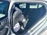 Photo 4 - Volvo XC40