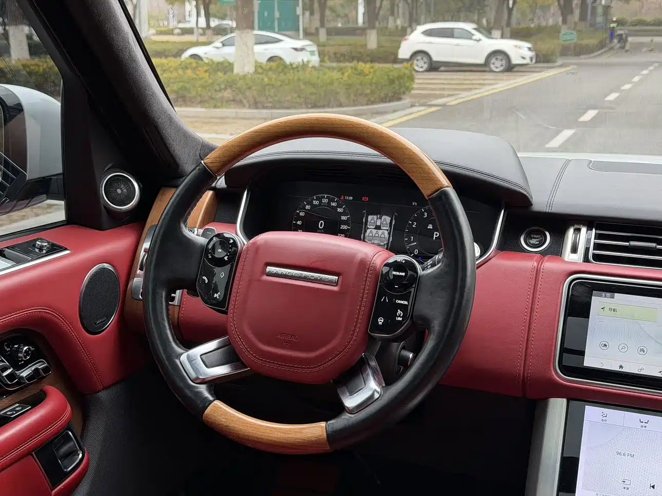 Land Rover Range Rover 2019 3.0 SC V6 Prestige Genesis Extended Edition фото 9
