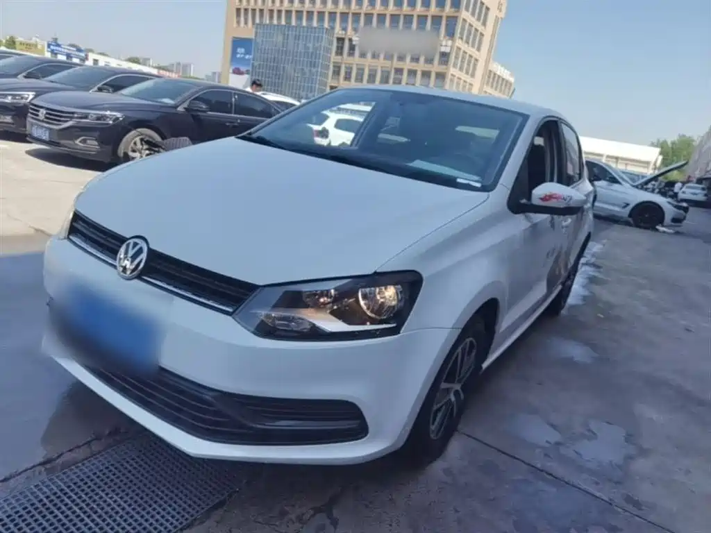 Volkswagen Polo 2018 1.5L Auto Safe Drive фото 2