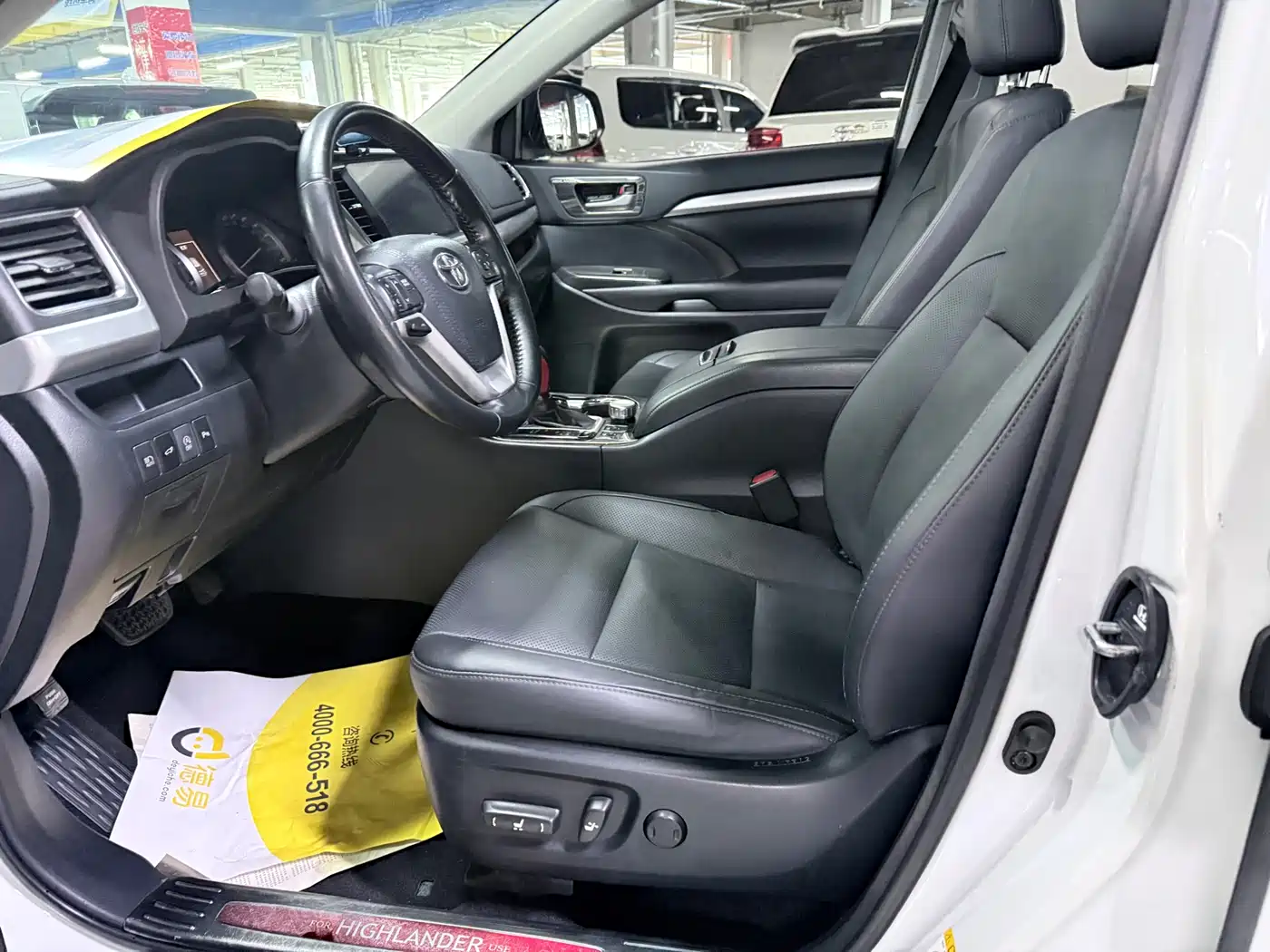Toyota Highlander 2018 2.0T 4WD Luxury 7-seater (China V) фото 8