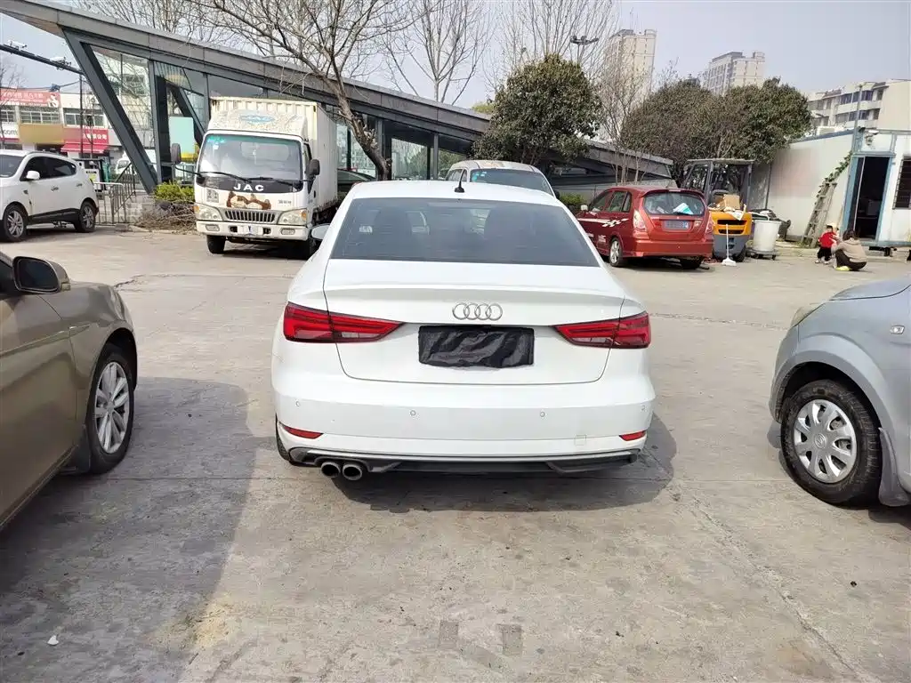 Audi A3 2019 Limousine 35 TFSI Progressive China VI фото 4