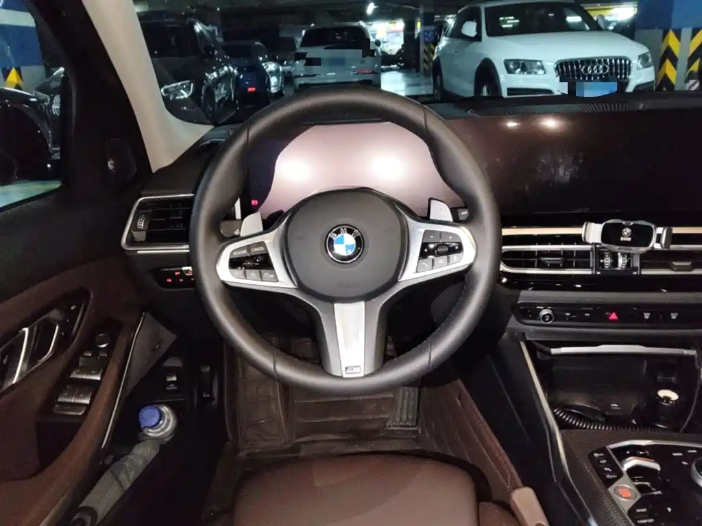 BMW 3 Series 2023 325Li M Sport Black Night Package фото 6