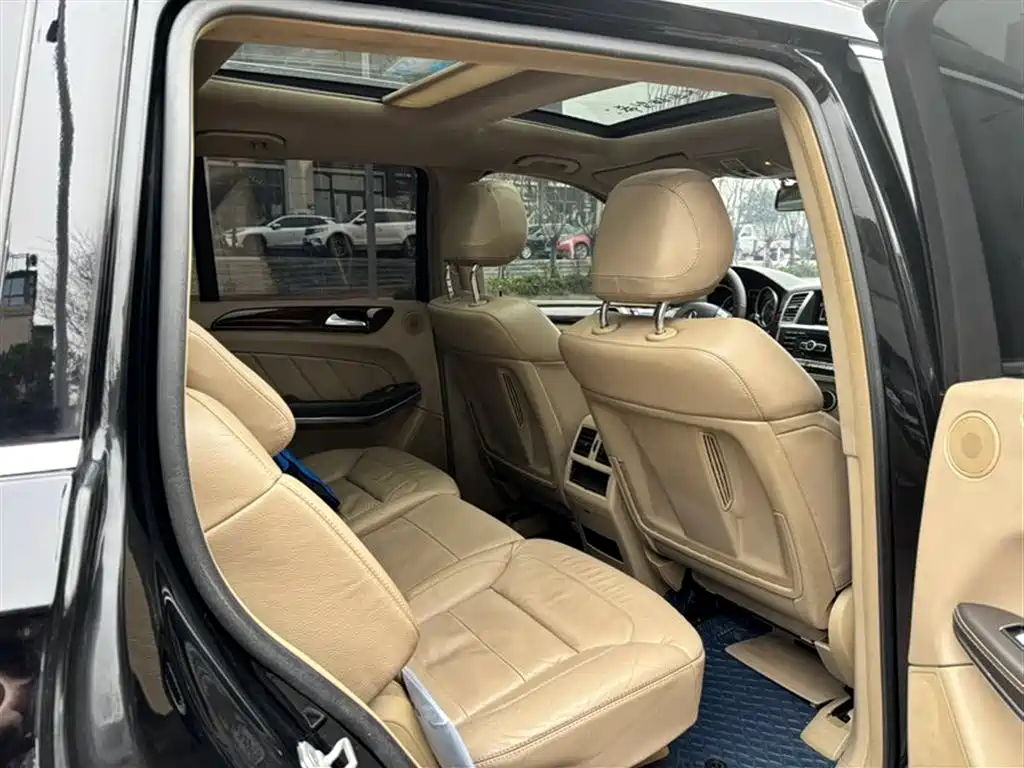Mercedes-Benz GL-Class 2014 GL 350 CDI 4MATIC фото 9