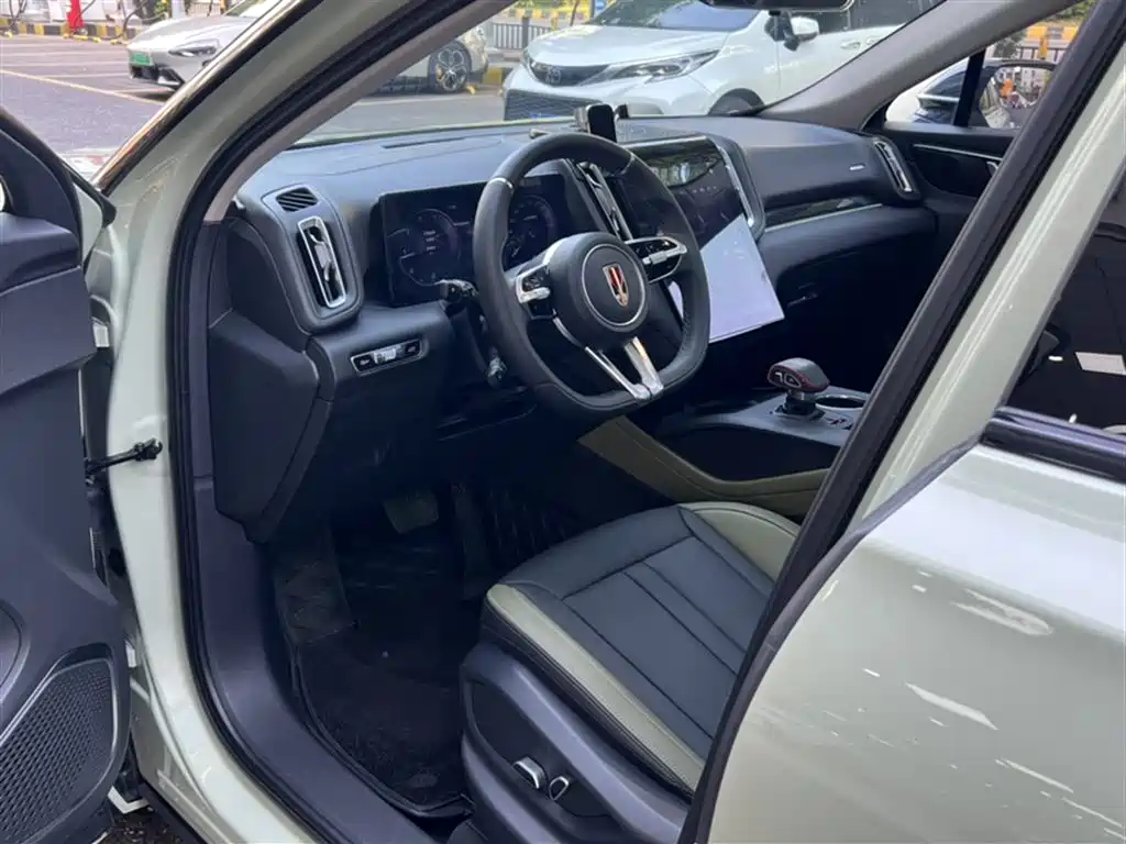 Hongqi HS3 2023 1.5T 2WD Virtue Edition фото 17