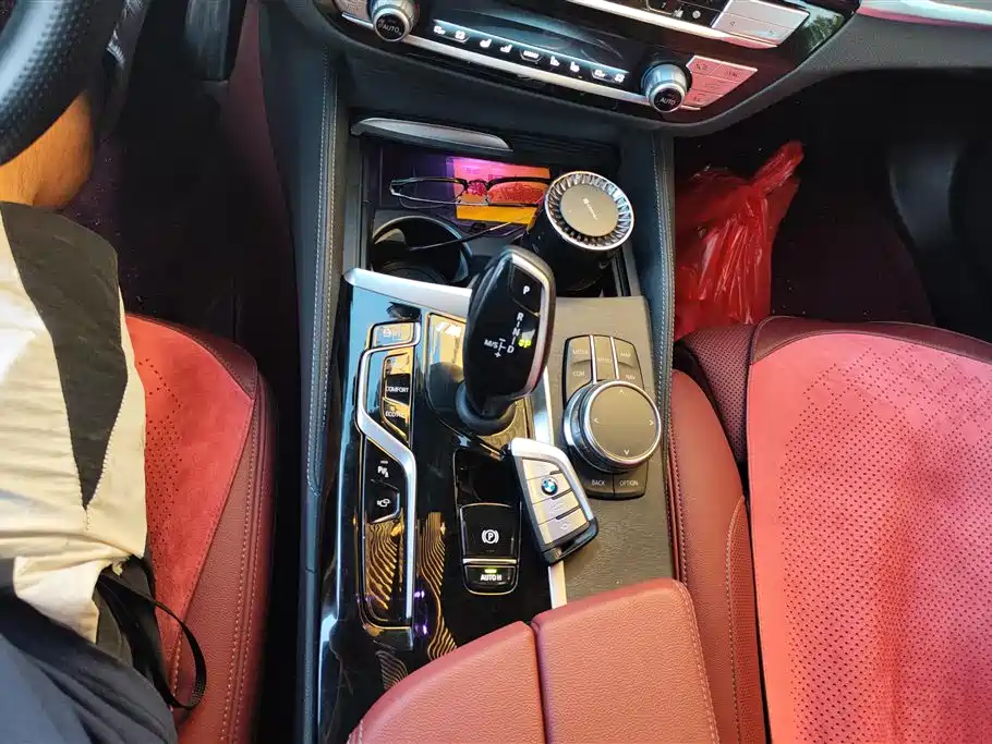 BMW 5 Series 2023 530Li Premium M Sport Package фото 16
