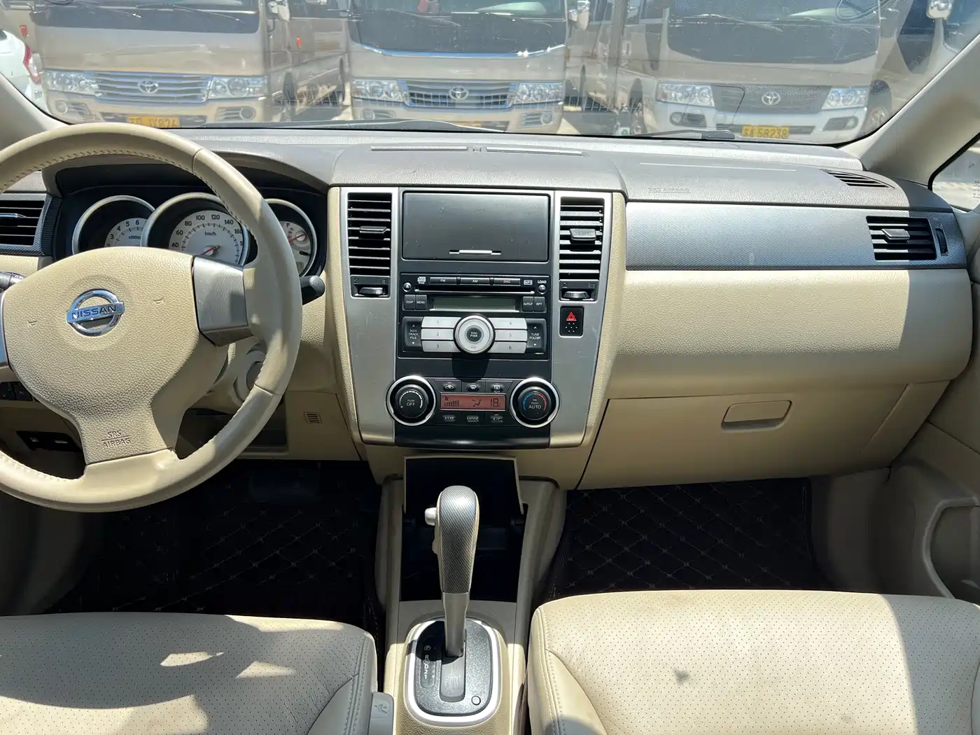 Nissan Tiida 2011 2011 1.6L CVT Luxury