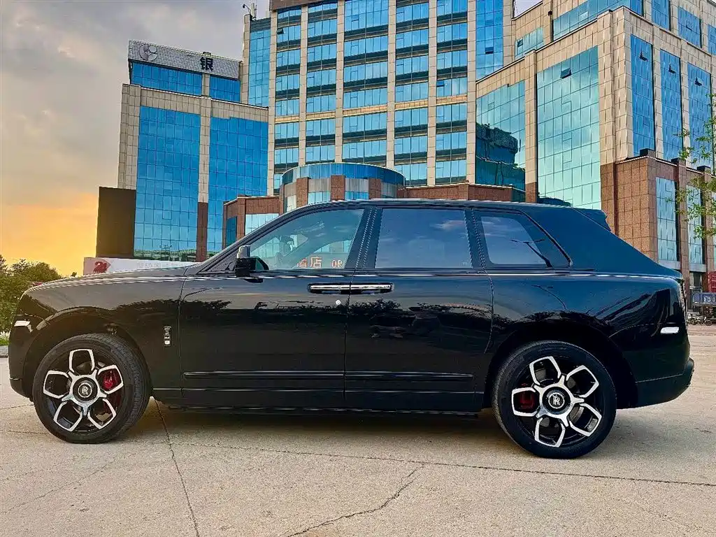 ROLLS-ROYCE CULLINAN