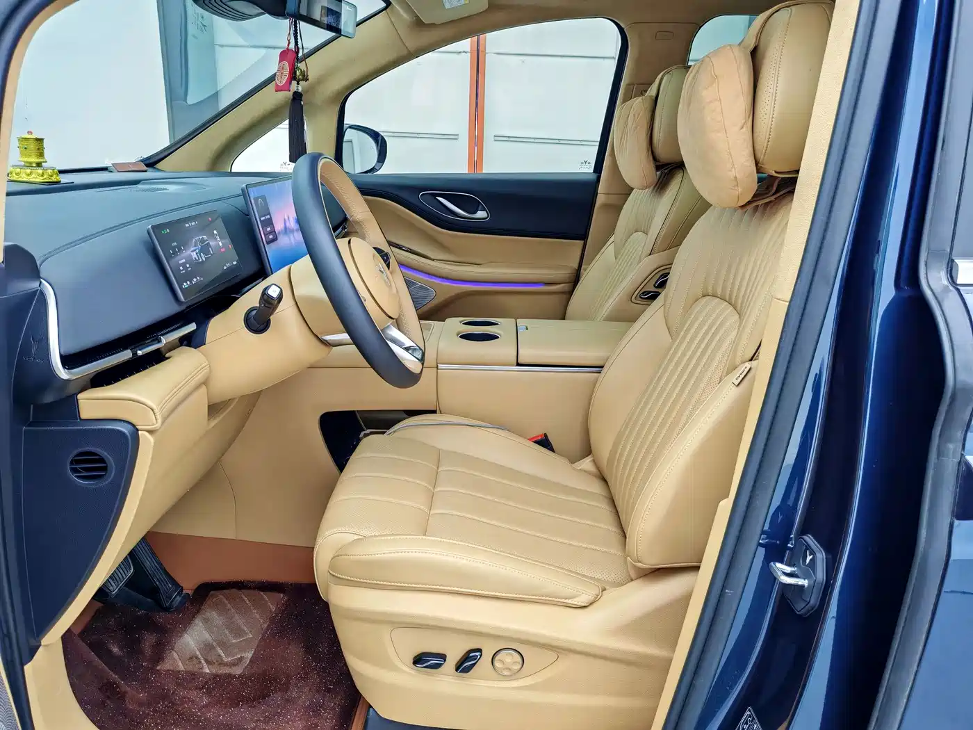 Voyah Dreamer 2025 2025 PHEV AWD Flagship Qian Kun Edition
