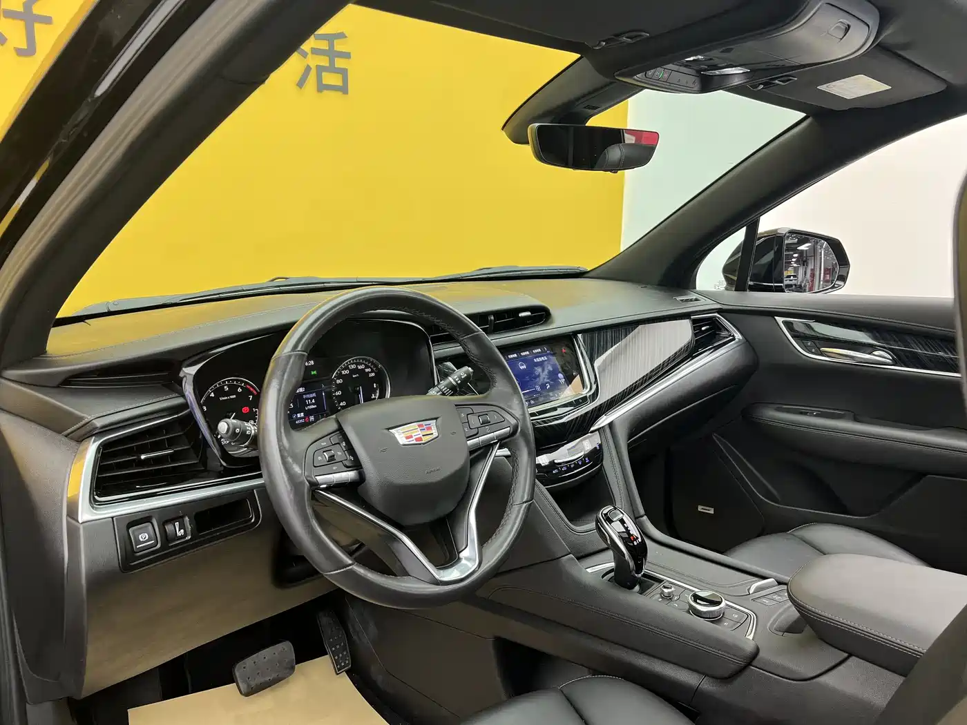 Cadillac XT6 2022 2.0T 7-Seater AWD Luxury Standard Edition фото 5