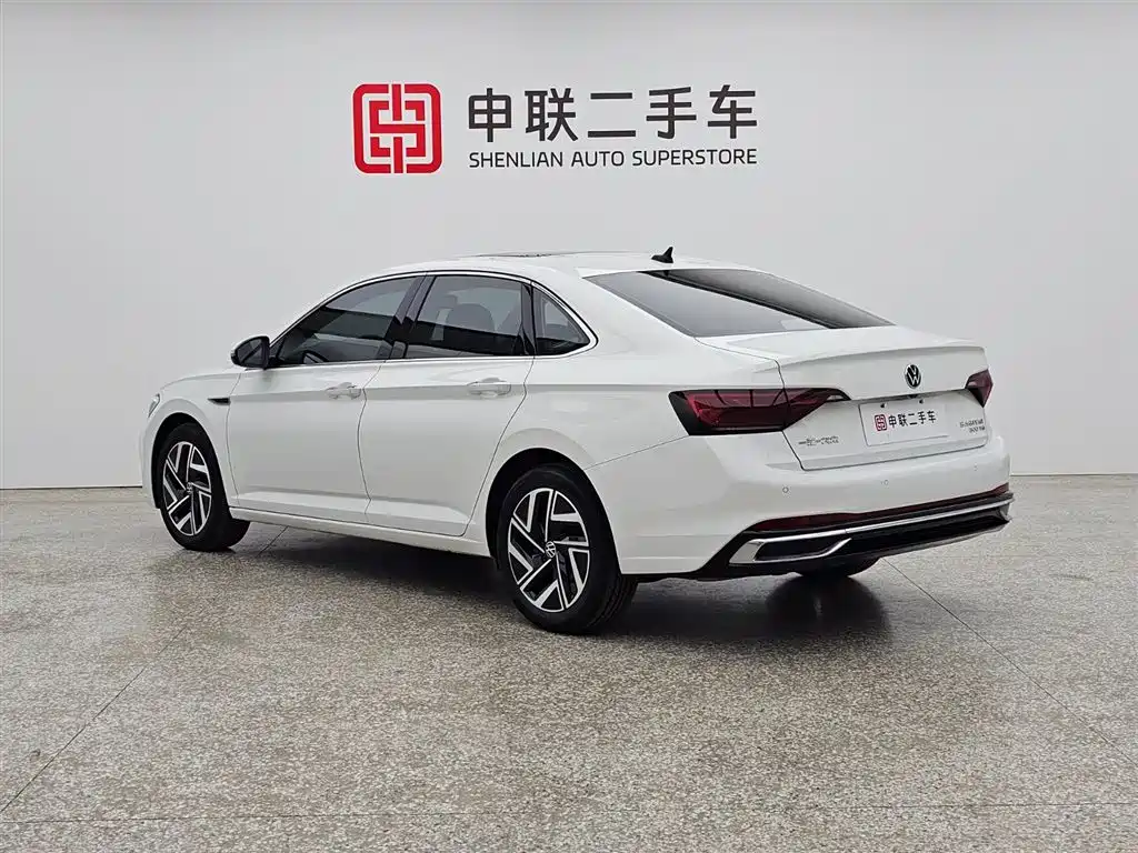 Volkswagen Sagitar 2023 300TSI DSG Surpassing Edition фото 4