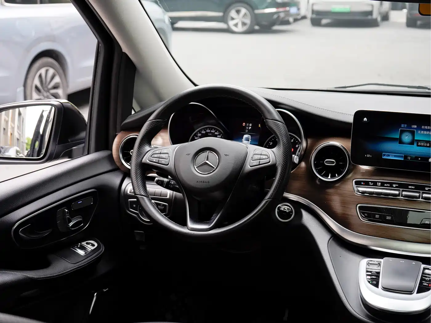 Mercedes-Benz V-Class 2020 V 260 Luxury Edition фото 22