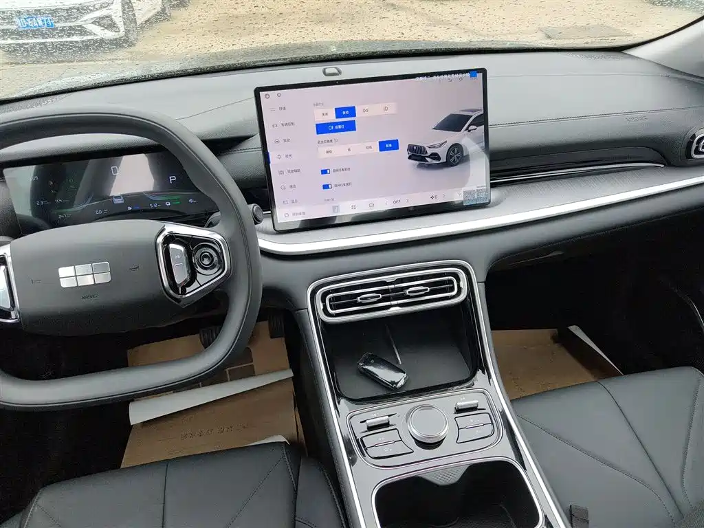Geely Galaxy Galaxy Stellar 6 2025 60km Voyager Edition фото 13