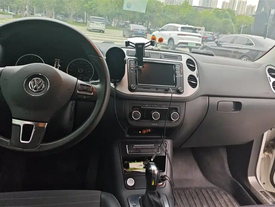 Volkswagen Tiguan 2016 280TSI Automatic 2WD Silk Road Fashion Edition фото 12