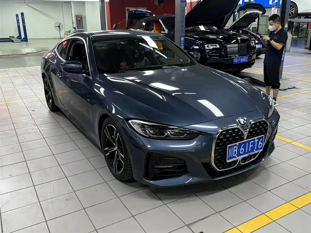 BMW 4 SERIES
