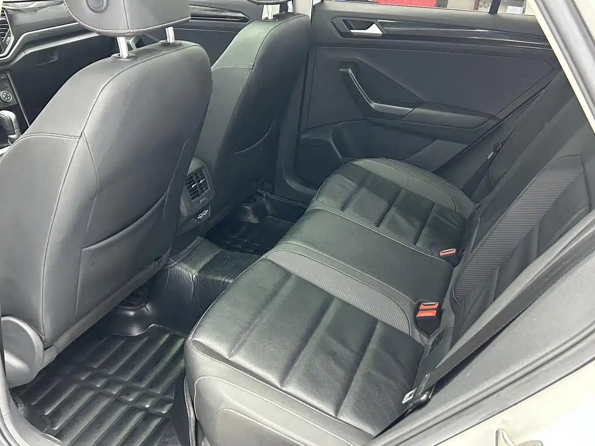 Volkswagen T-ROC 2022 280TSI DSG 2WD Comfort PLUS фото 9