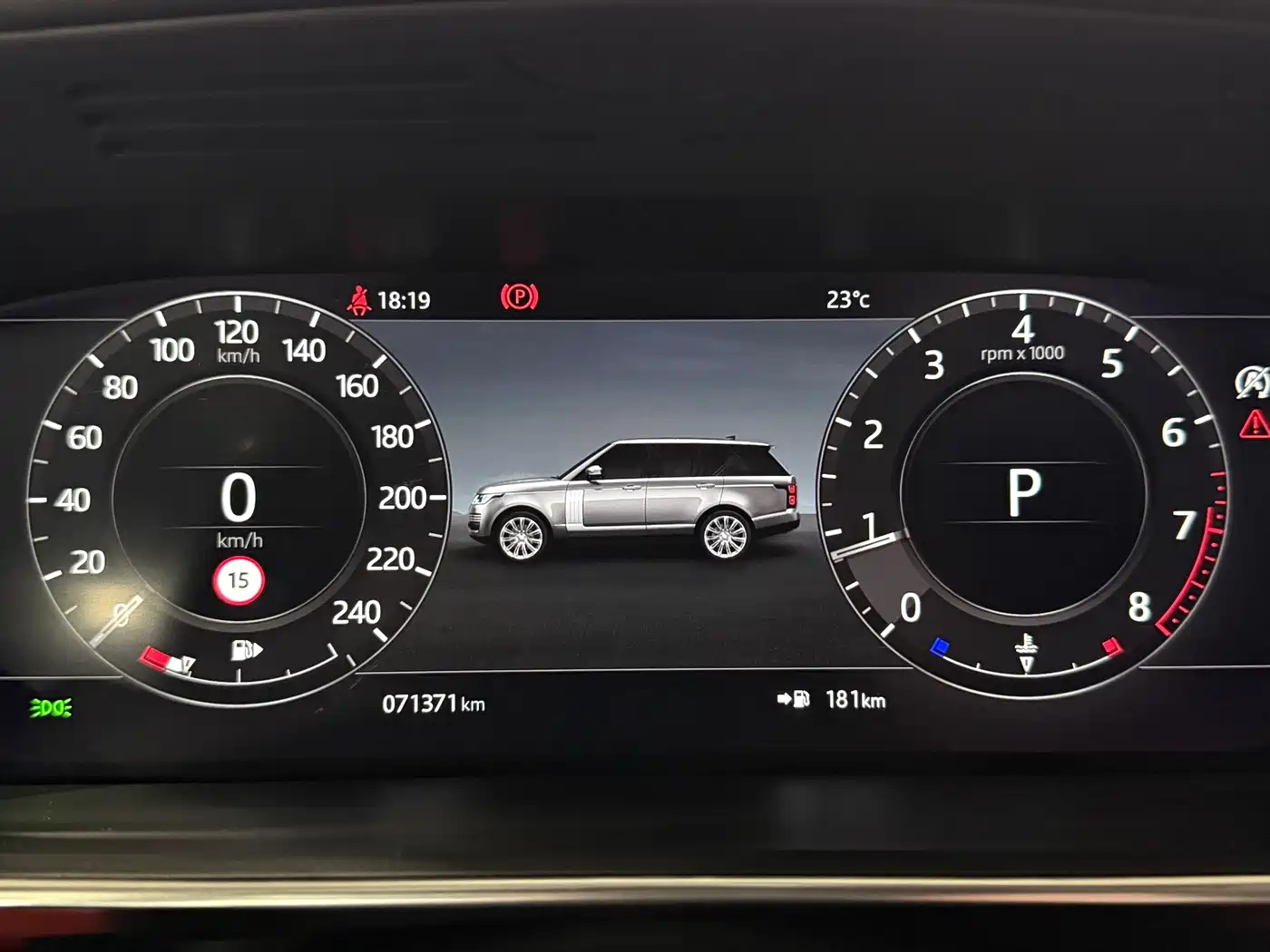 Land Rover Range Rover 2022 3.0 L6 400PS Prestige Genesis Extended Edition фото 22