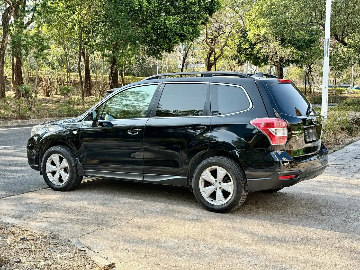 Subaru Forester 2013 2.5i Automatic Elite Edition фото 9