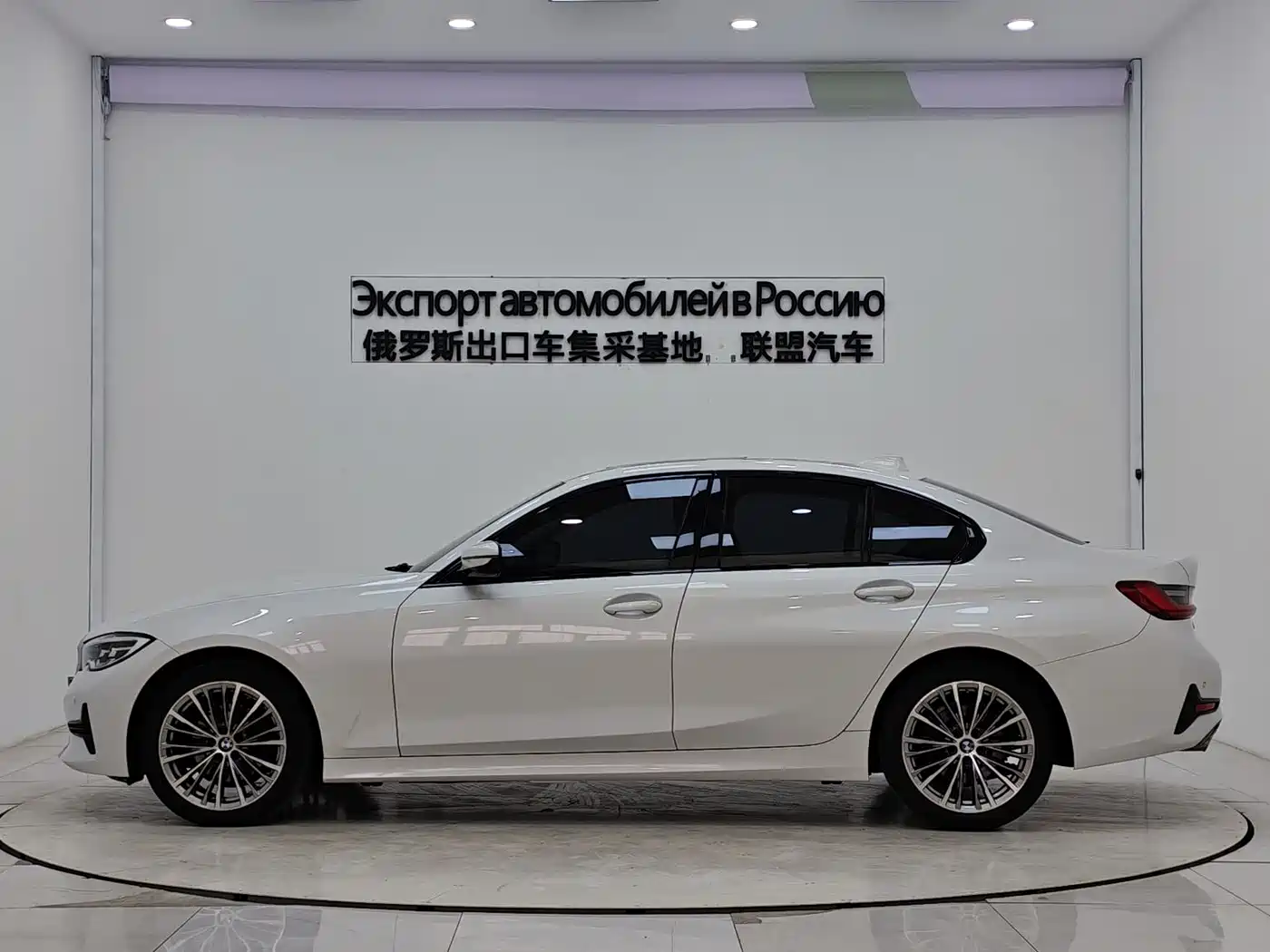 BMW 3 Series 2022 320i Sport Package фото 5