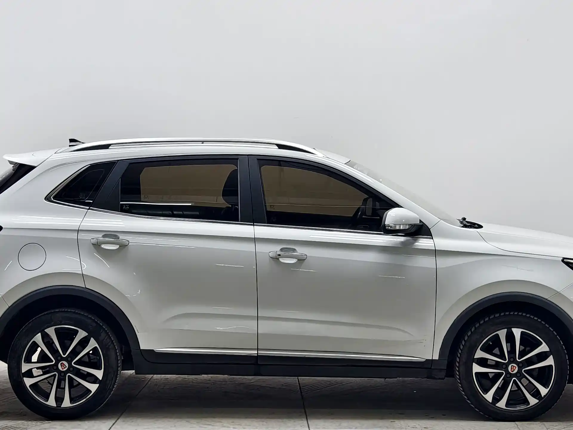 Фото 8 - Roewe RX3