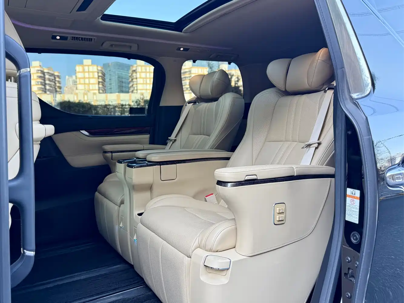 Toyota Alphard 2015 3.5L Luxury Edition фото 11