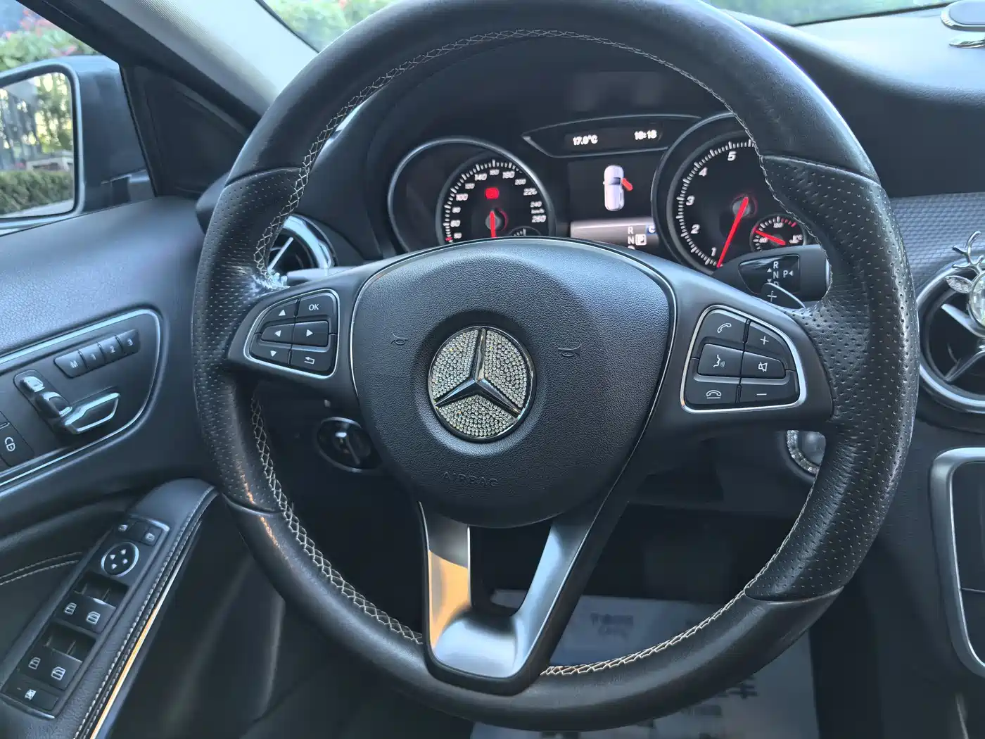 Mercedes-Benz GLA 2017 GLA 200 Fashion фото 21
