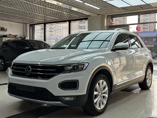 Volkswagen T-Roc 280TSI DSG, Моноприводный Элит, PLUS