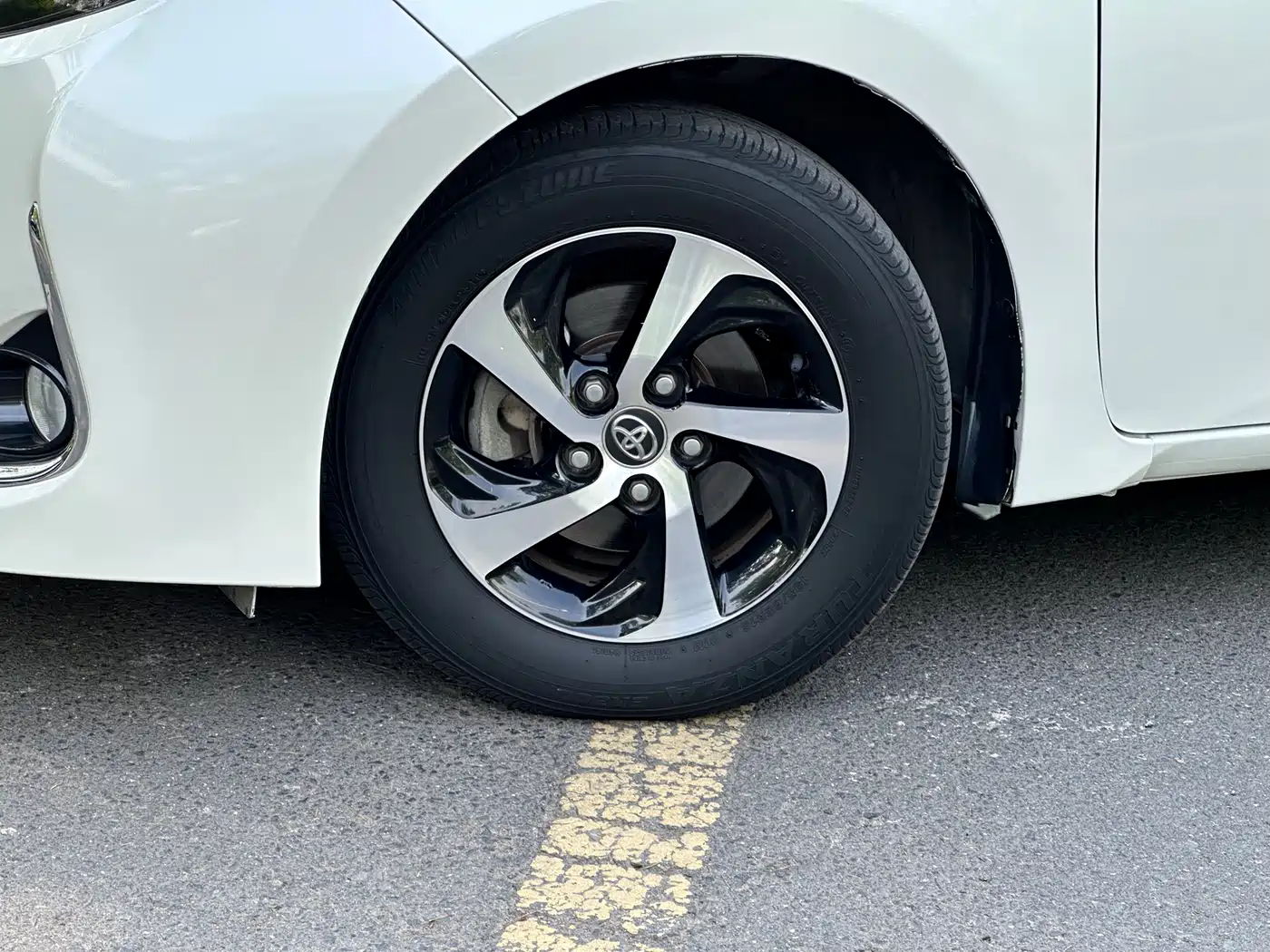 Toyota Levin 2017 Facelift 185T CVT Elite (China V) фото 4