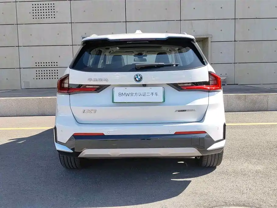 BMW iX1 2023 xDrive30L X Design Package фото 3