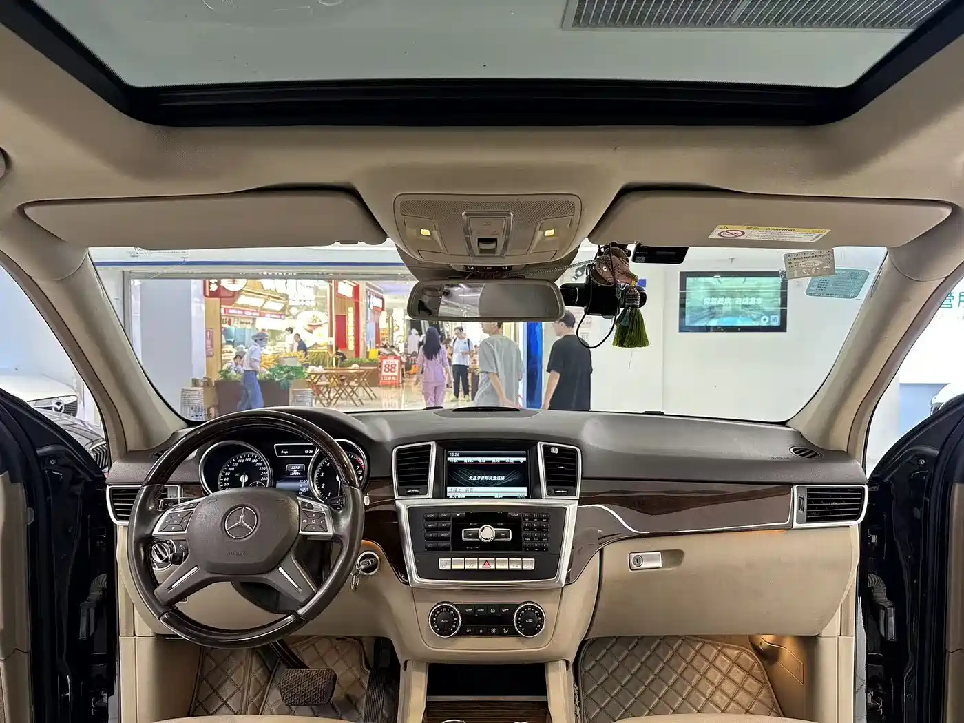 Mercedes-Benz M-Class 2014 ML 400 4MATIC Luxury фото 16