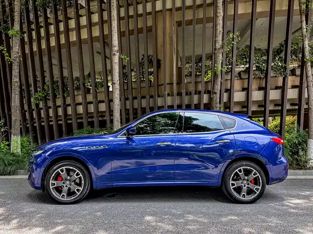 Maserati Levante 2016 3.0T Standard — фото 3