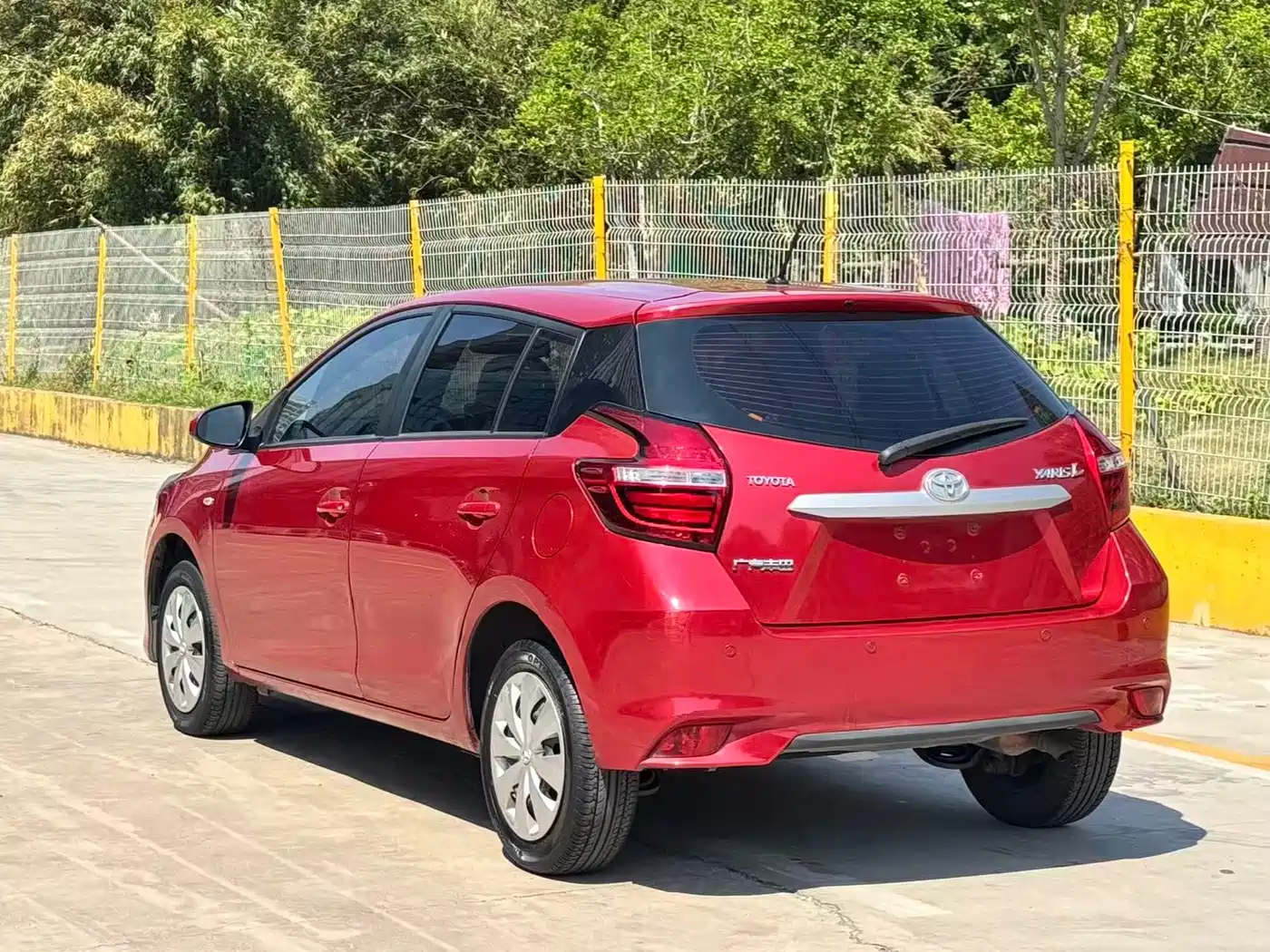 Toyota YARiS L Zhi Xuan 2020 1.5L CVT Leading Edition фото 4