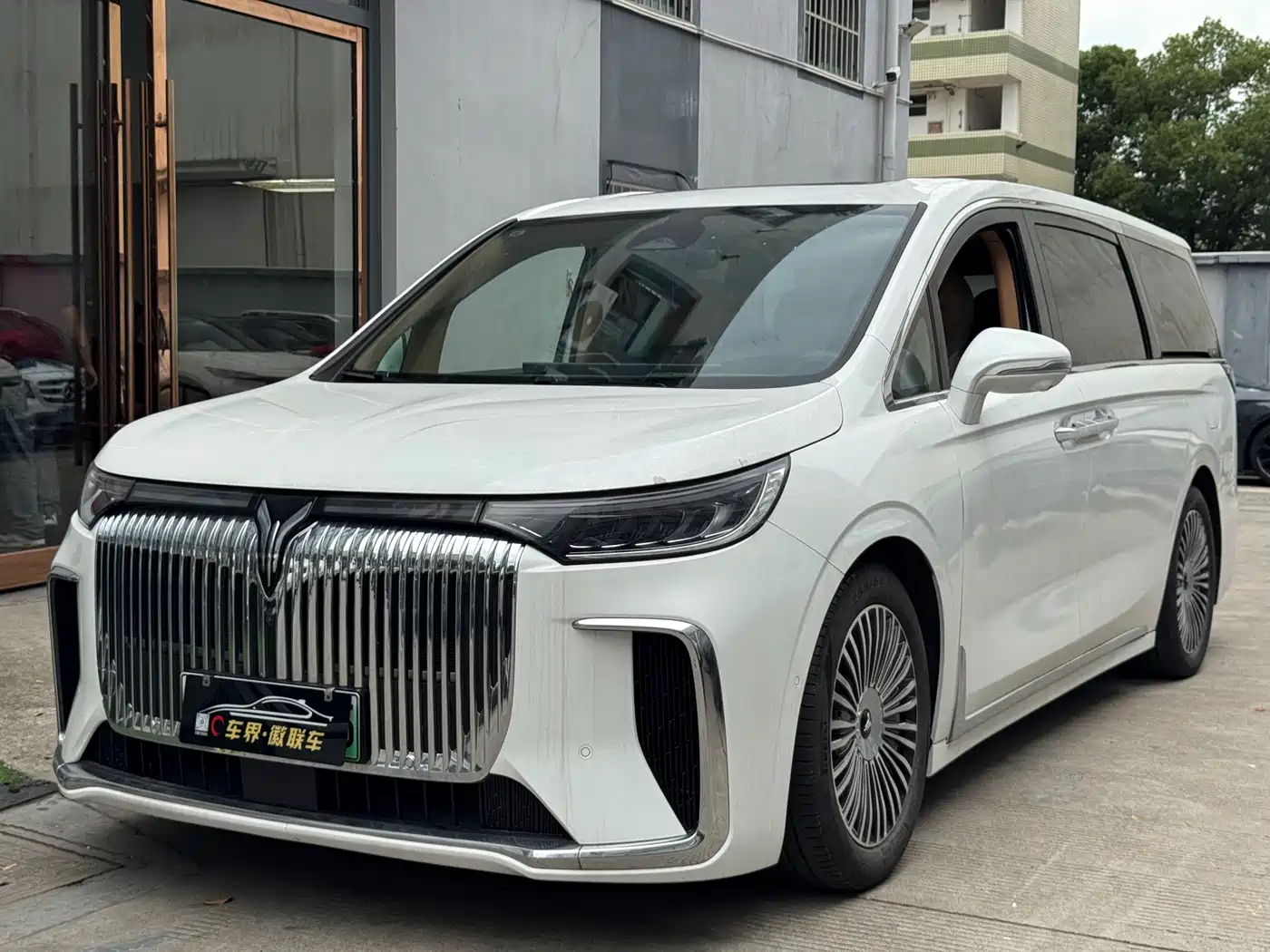 Voyah Auto Voyah Dreamer 2025 PHEV AWD Flagship Kunpeng Edition