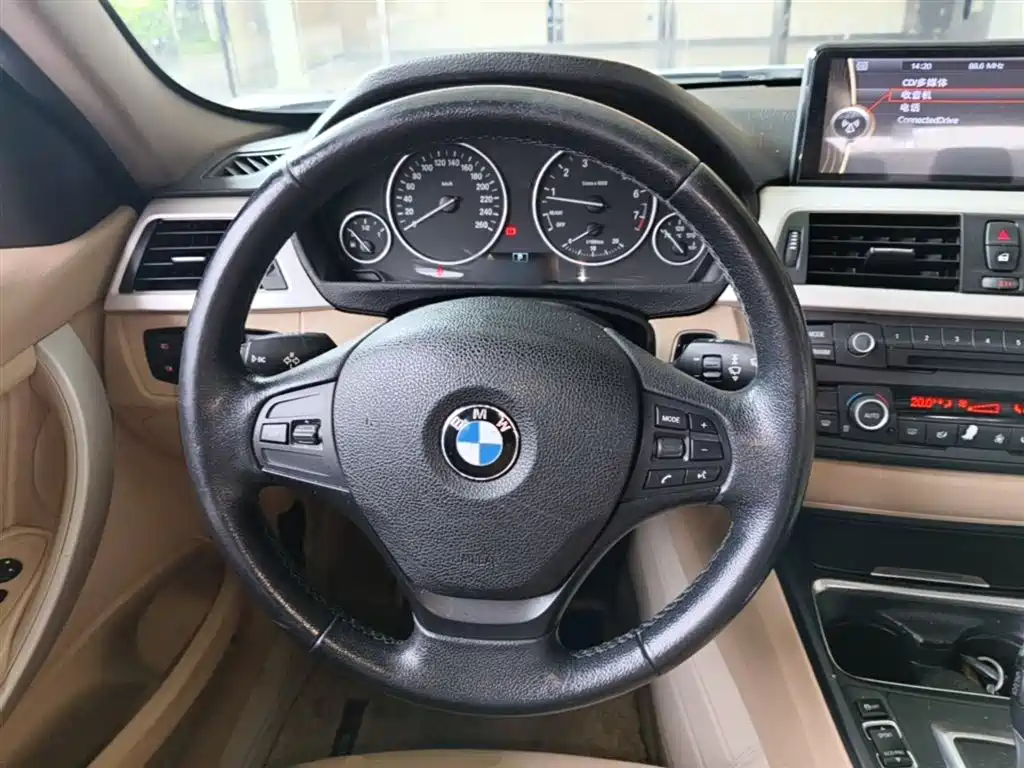 BMW 3 Series 2014 320Li Fashion фото 11
