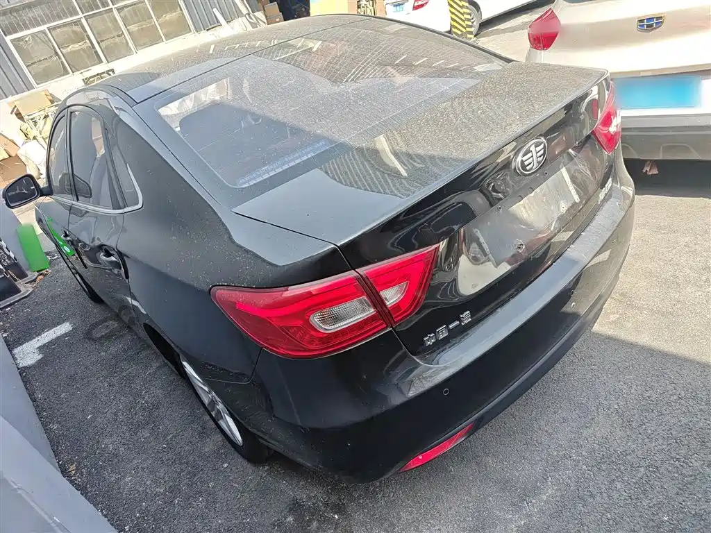 Besturn B30 2017 2016 1.6L Automatic Luxury