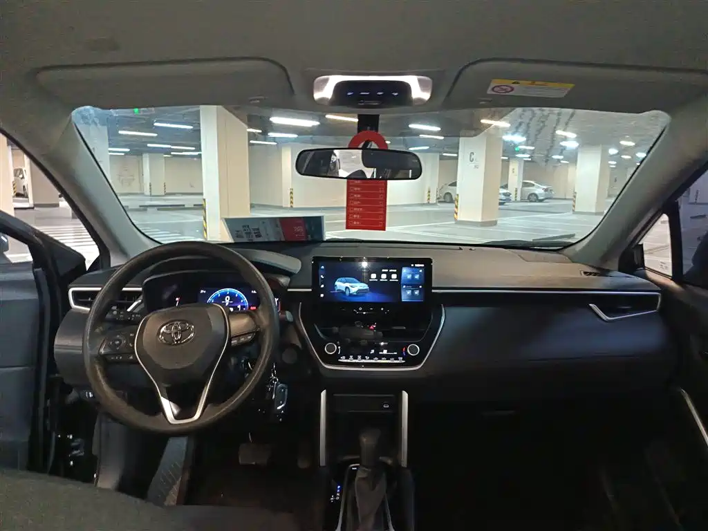 Toyota Frontlander 2024 2.0L CVT Elite Edition фото 6