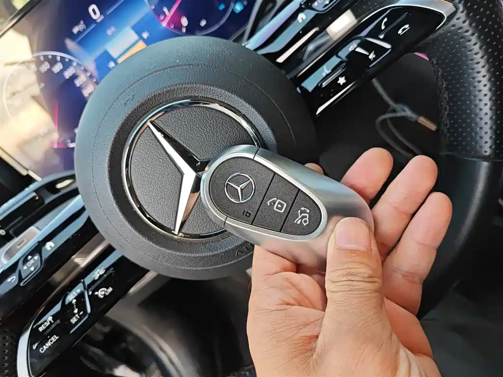 Mercedes-Benz C-Class 2024 C 260 L Sport фото 12