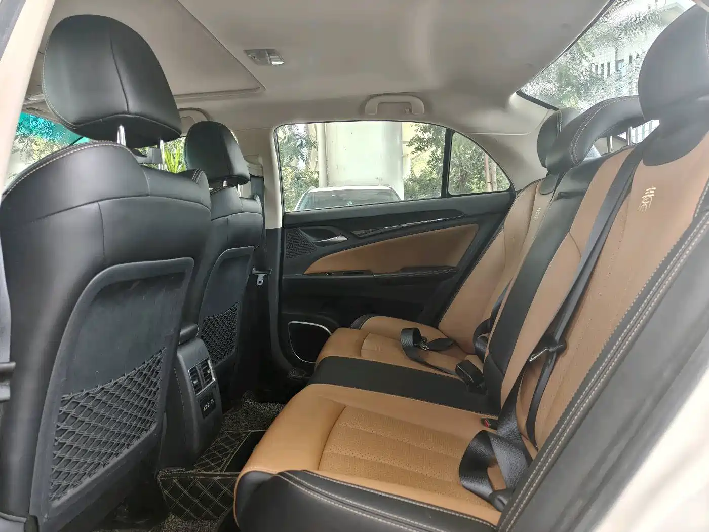 BYD Qin New Energy 2018 1.5T Smart Premium фото 15