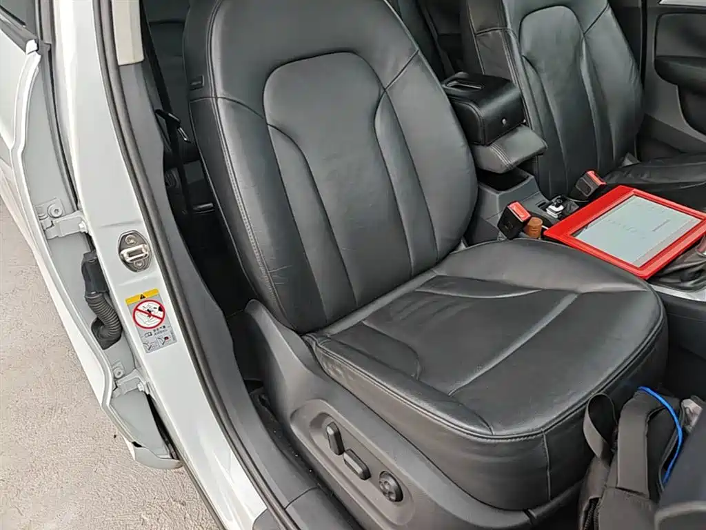 Audi Q3 2013 35 TFSI quattro Technology фото 25
