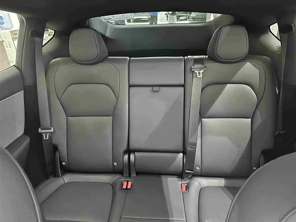 Tesla Model Y 2026 2026 Long Range Rear-Wheel Drive