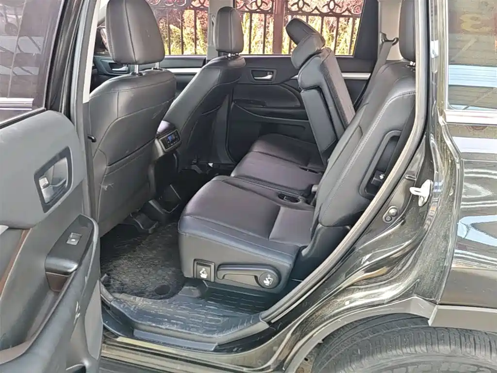 Toyota Highlander 2018 2.0T 4WD Luxury 7-seater (China V) фото 24