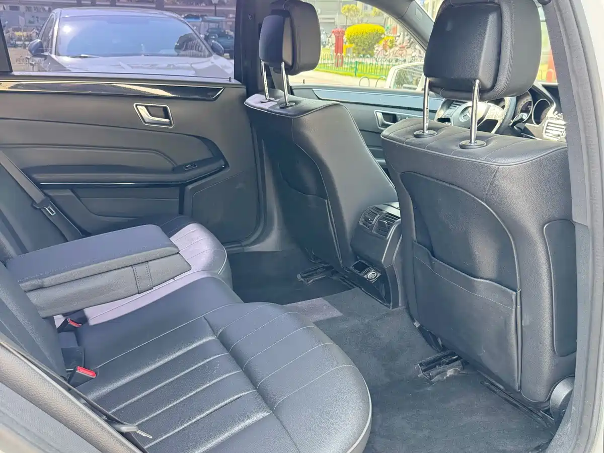 Mercedes-Benz E-Class 2015 E 260 L Sport фото 9