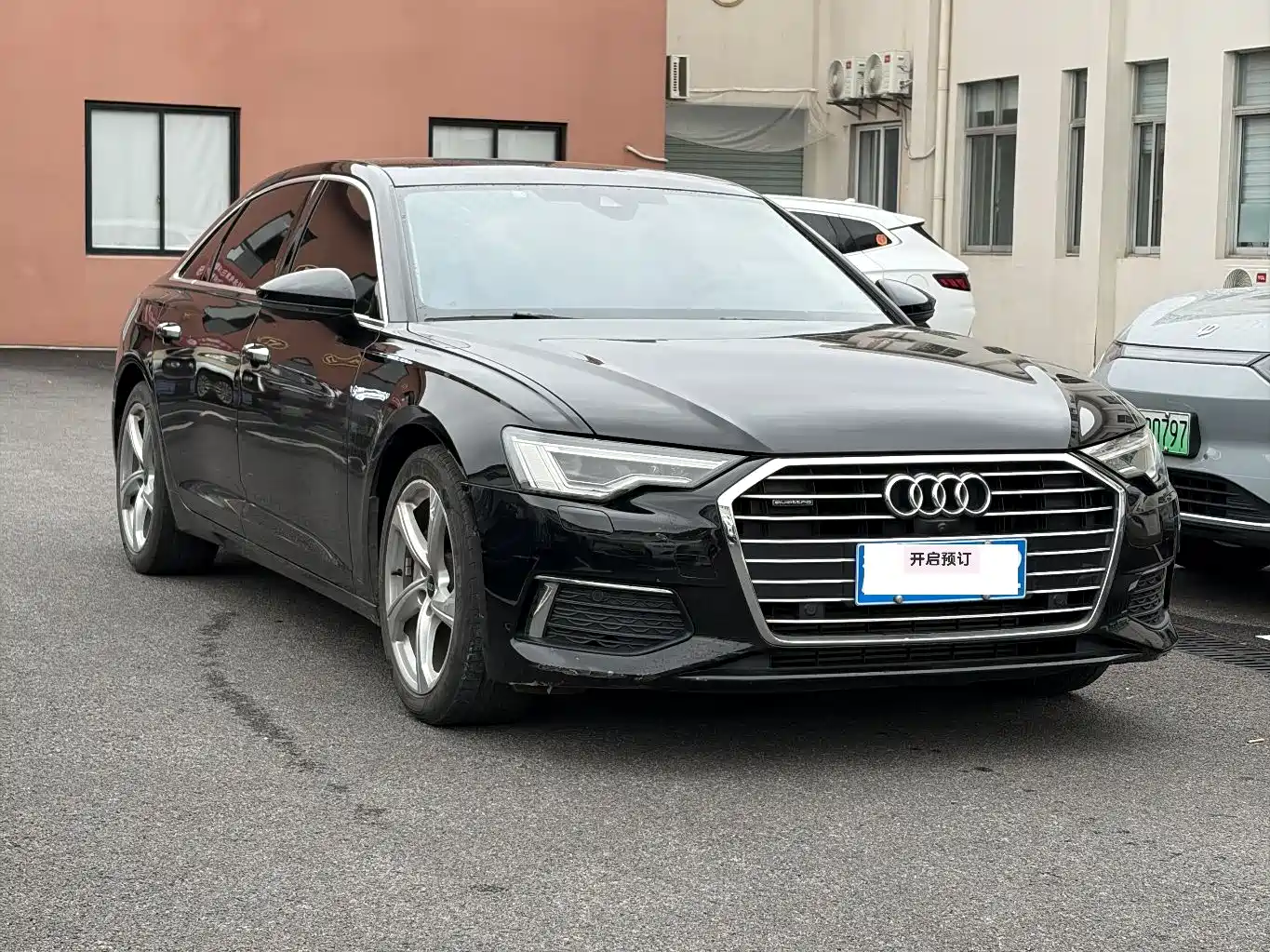 Фото 2 - Audi A6L