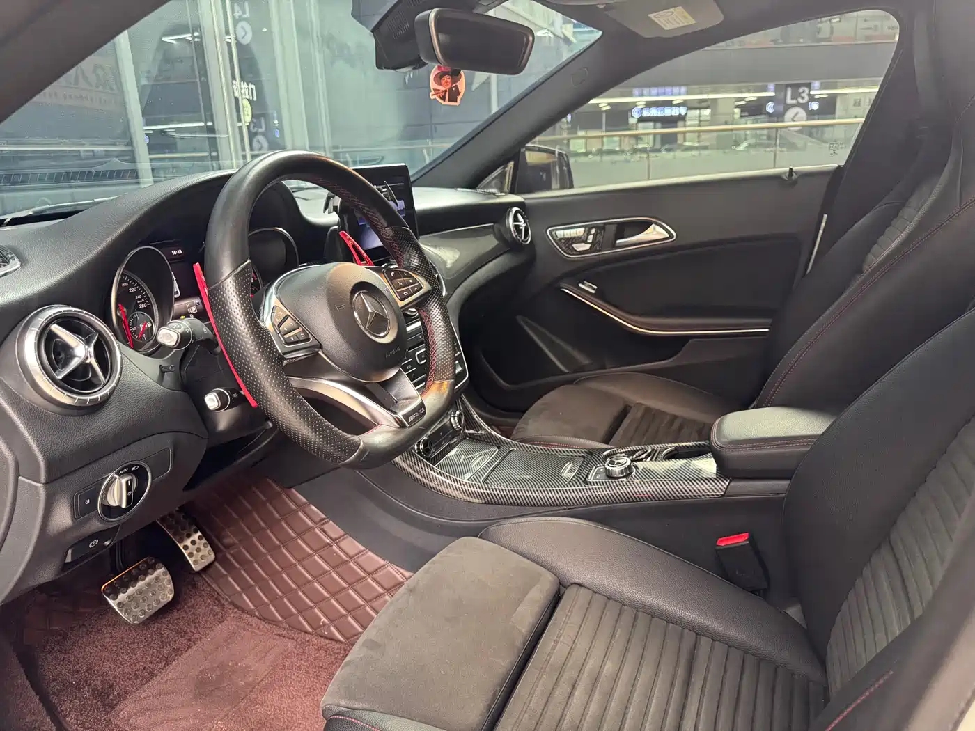 Mercedes-Benz CLA (Import) 2017 Facelift CLA 220 4MATIC фото 4