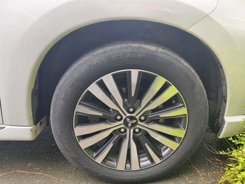 Mitsubishi Outlander 2021 2.4L 4WD Premium Edition 5-seater фото 26