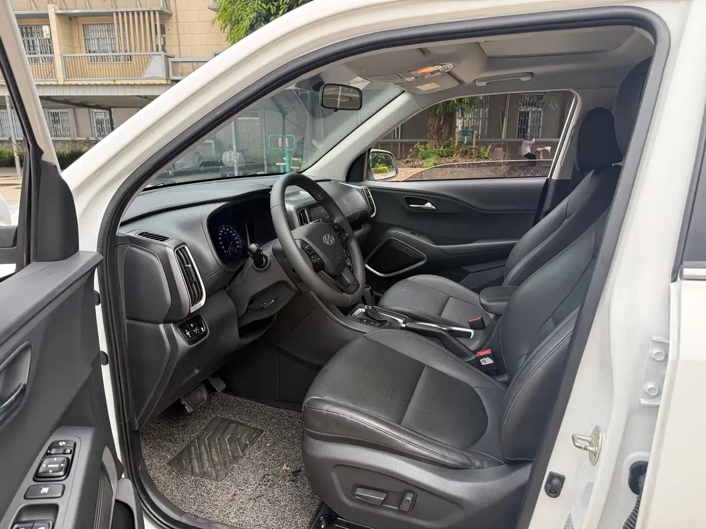 Hyundai Beijing Hyundai ix35 2020 2.0L Automatic 2WD Zhiyong·Changxiang Edition фото 6
